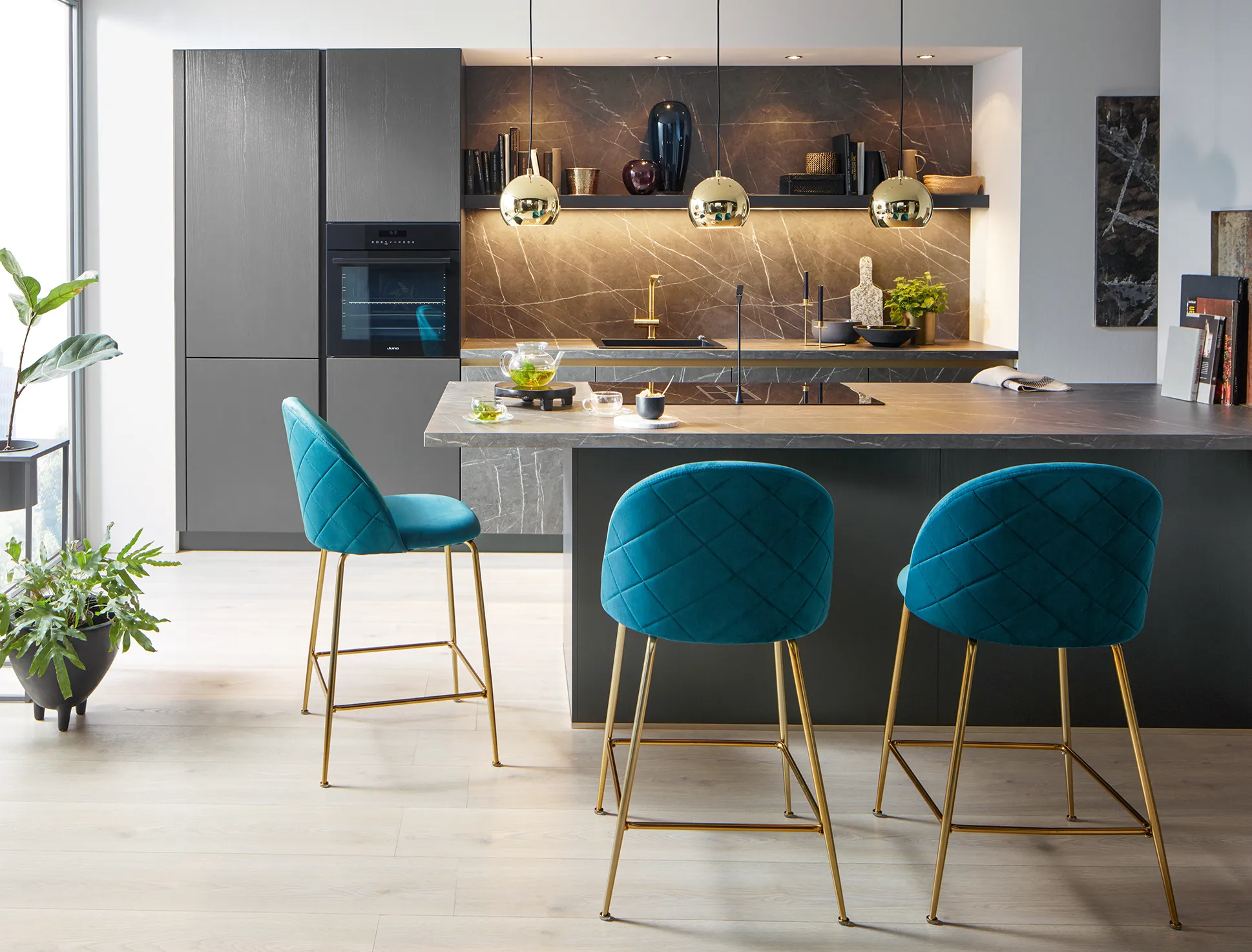 TAR-L542-Marmor-Scuro